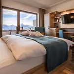 Bergruh Отель 4*