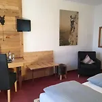 Hotel Bergruh 4*