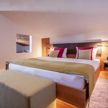 Hotel Bergruh 4*
