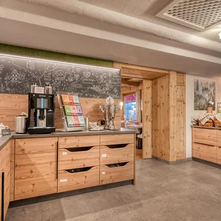 Hotel Bergruh 4*